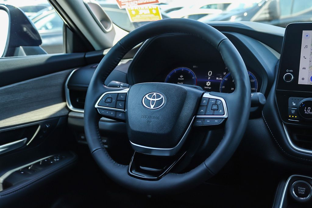 Thumbnail: 2026 Toyota Grand Highlander - 9