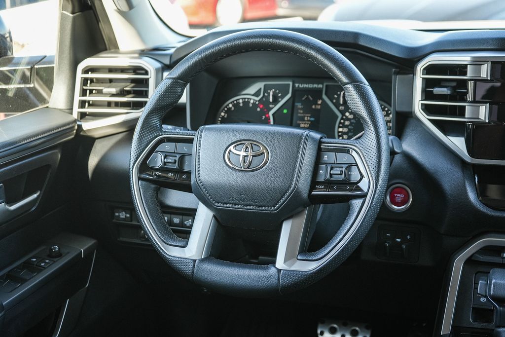 Thumbnail: 2022 Toyota Tundra - 12