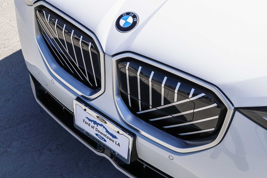 Thumbnail: 2025 BMW X3 - 19