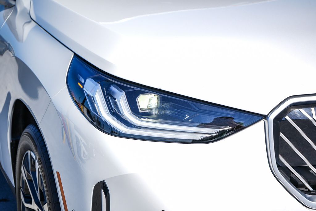 Thumbnail: 2026 BMW X3 - 18