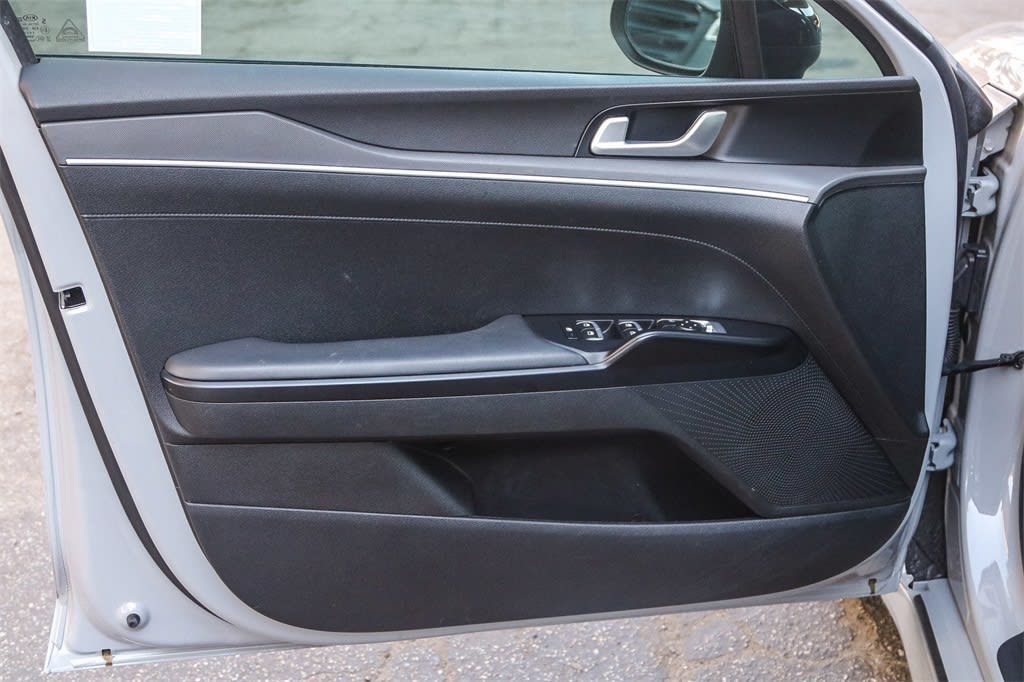 Thumbnail: 2021 Kia K5 - 28