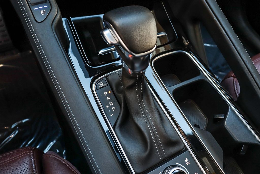 Thumbnail: 2023 Kia Telluride - 15