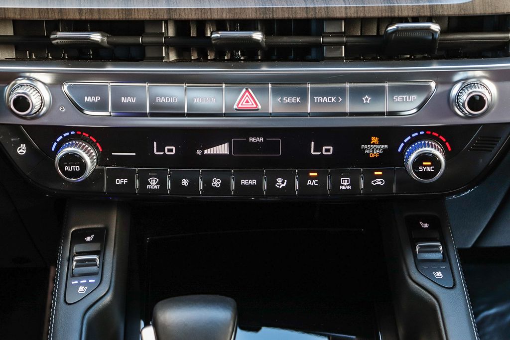 Thumbnail: 2023 Kia Telluride - 24