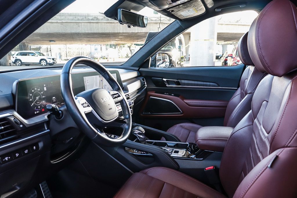 Thumbnail: 2023 Kia Telluride - 11