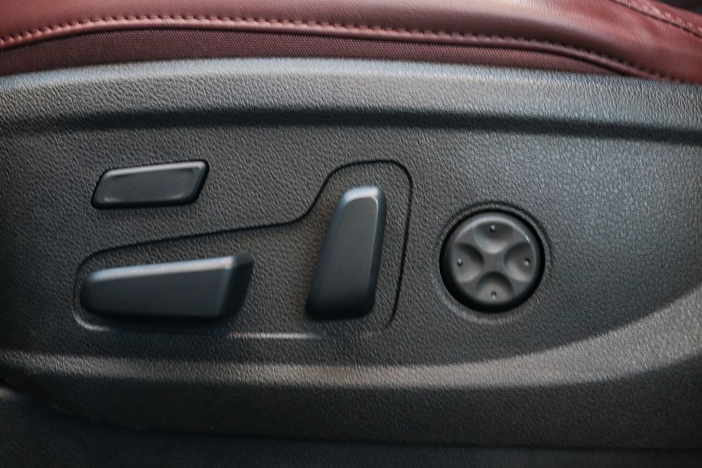 Thumbnail: 2023 Kia Telluride - 28