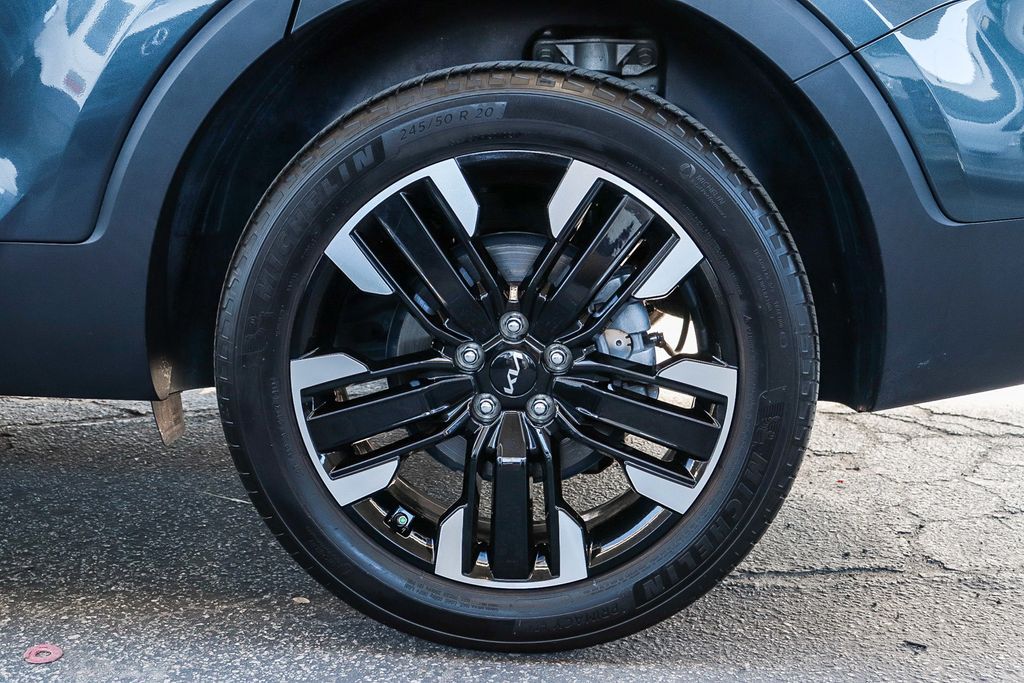 Thumbnail: 2023 Kia Telluride - 25