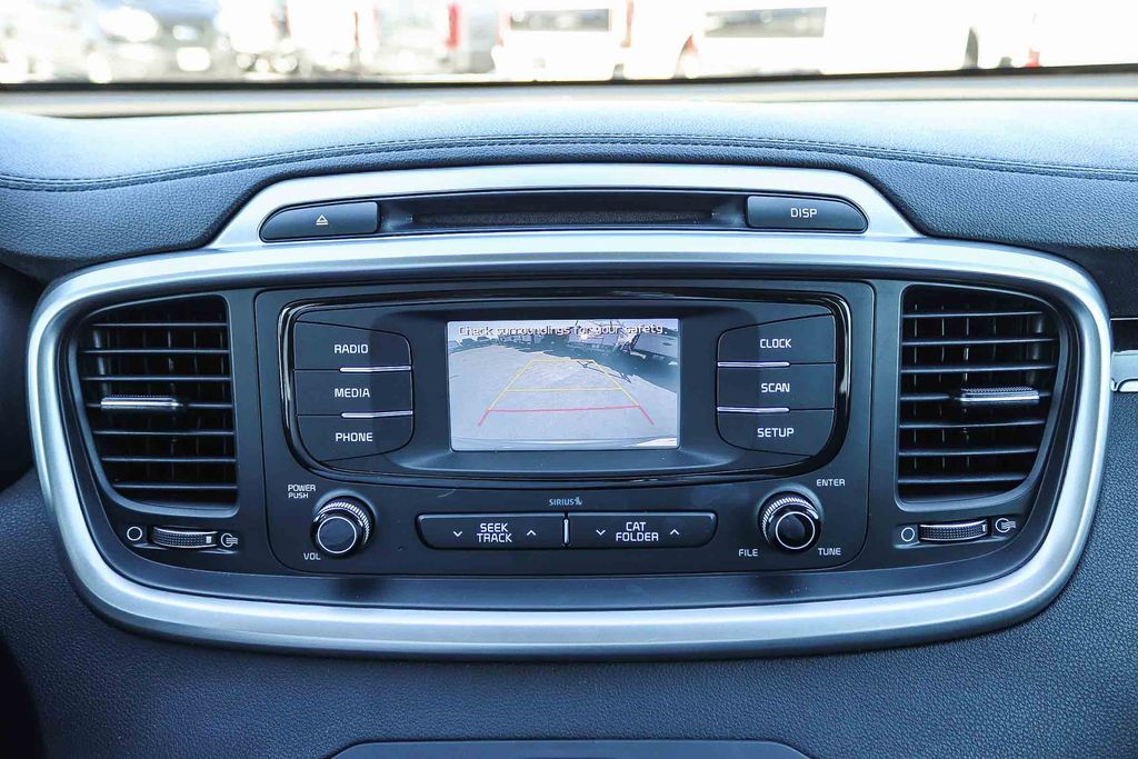 Thumbnail: 2016 Kia Sorento - 27