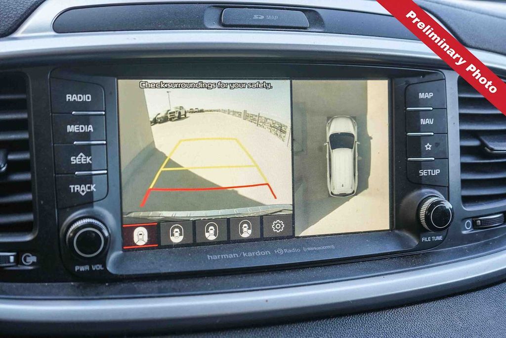 Thumbnail: 2020 Kia Sorento - 19