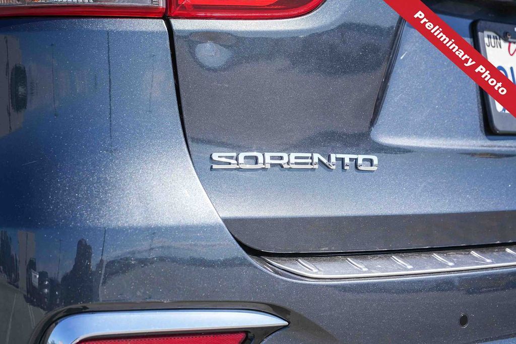Thumbnail: 2020 Kia Sorento - 6