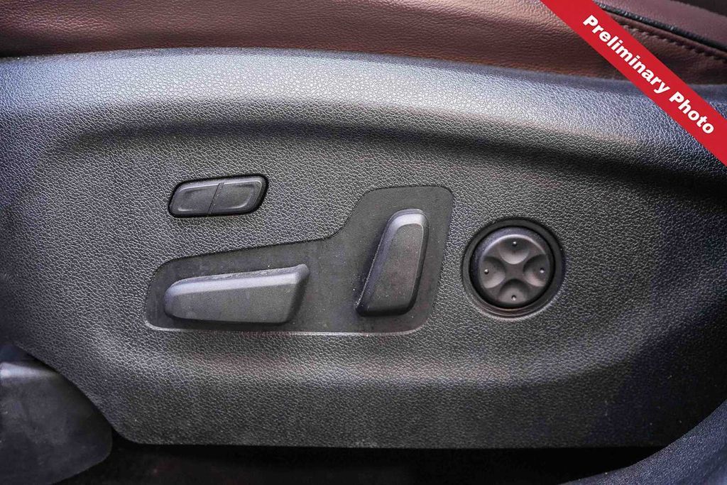 Thumbnail: 2020 Kia Sorento - 21