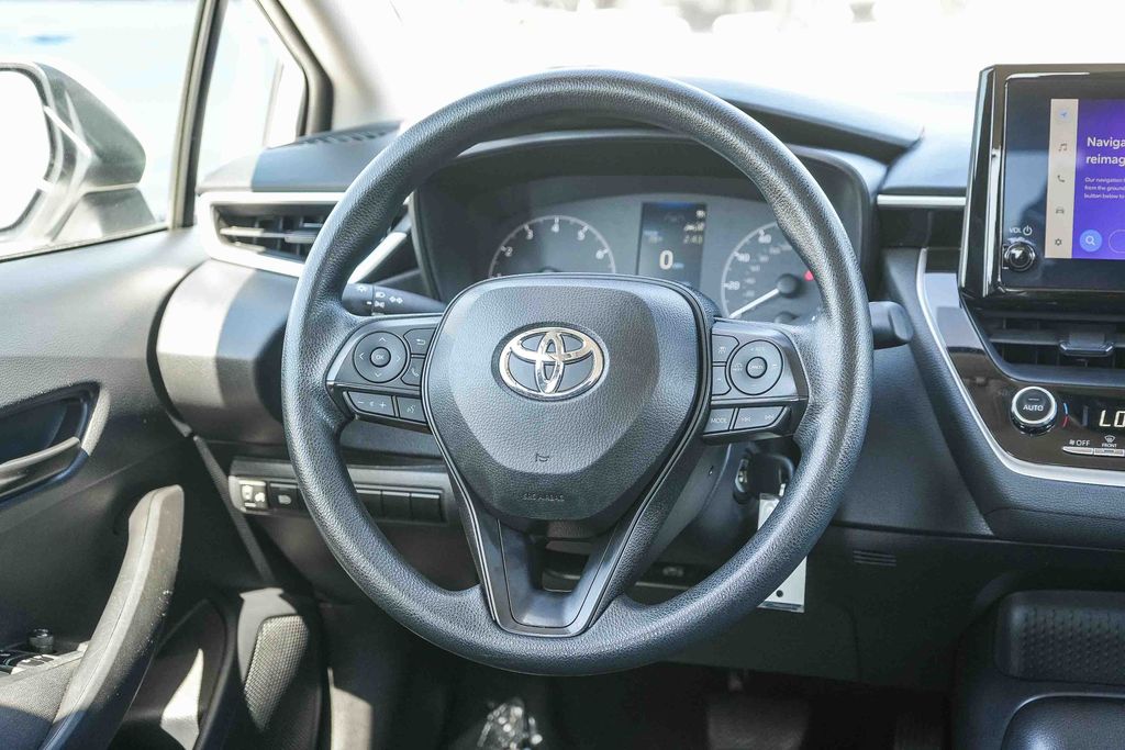 Thumbnail: 2024 Toyota Corolla - 11