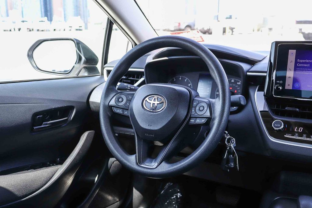 Thumbnail: 2025 Toyota Corolla - 8