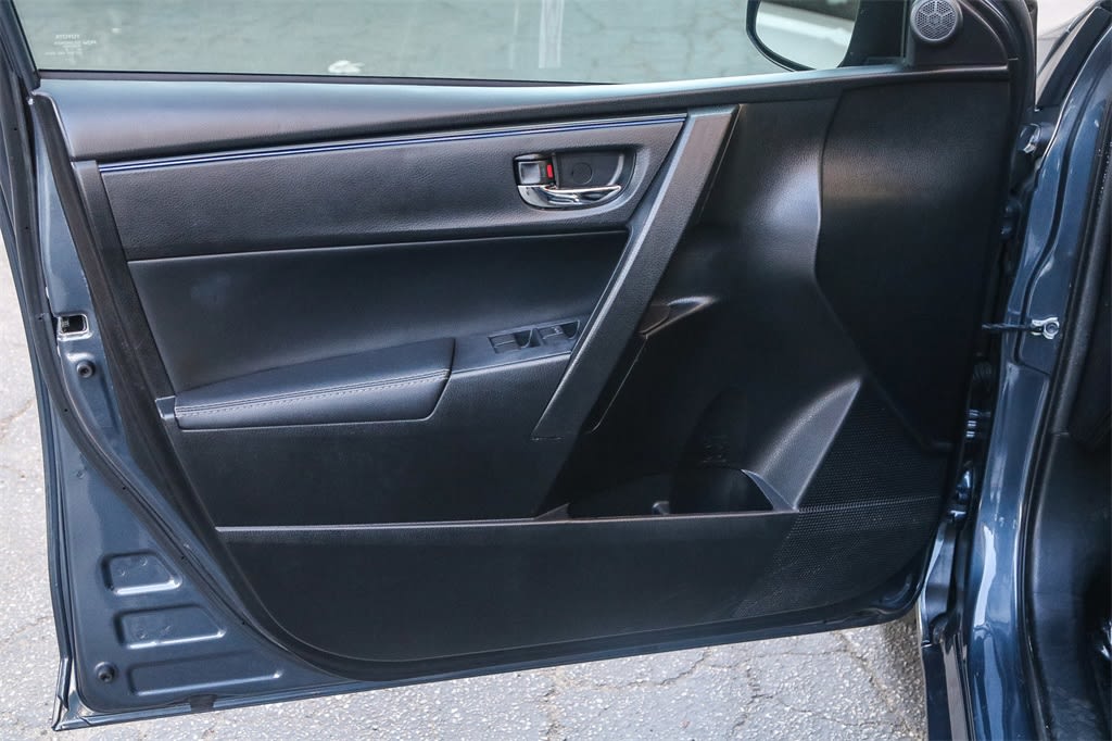 Thumbnail: 2018 Toyota Corolla - 27