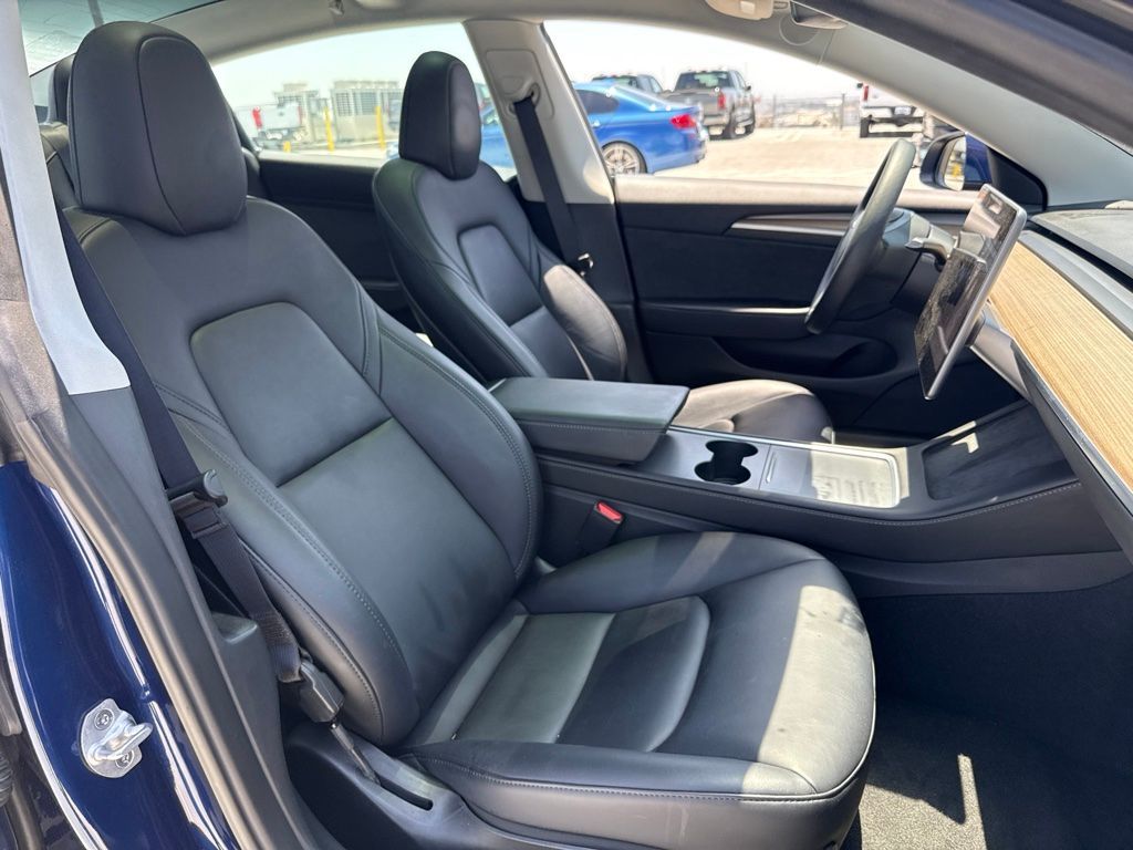 Thumbnail: 2023 Tesla Model 3 - 8