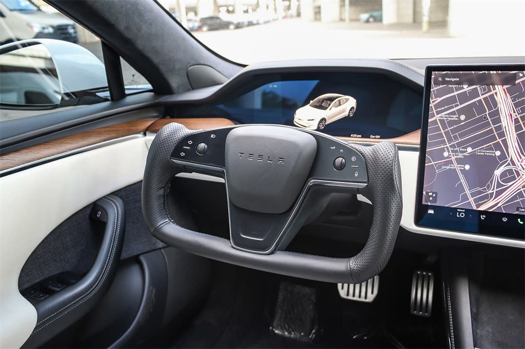 Thumbnail: 2022 Tesla Model S - 8