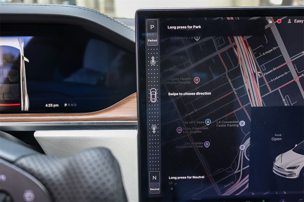 Thumbnail: 2022 Tesla Model S - 21