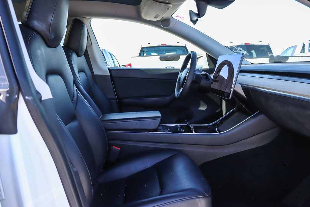 Thumbnail: 2020 Tesla Model Y - 8