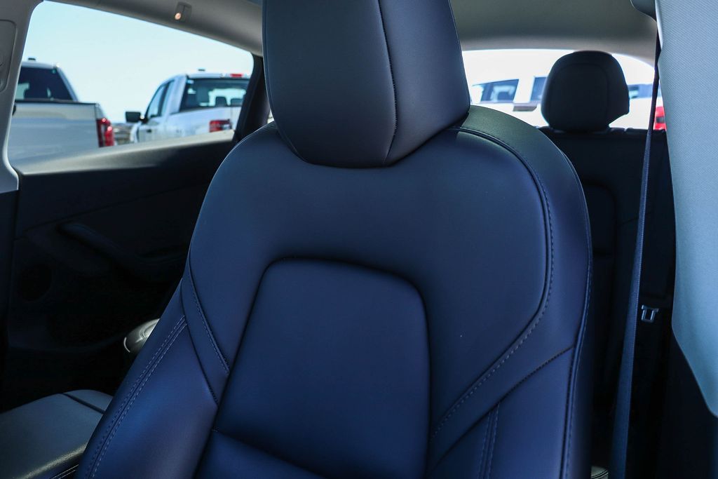 Thumbnail: 2023 Tesla Model Y - 26