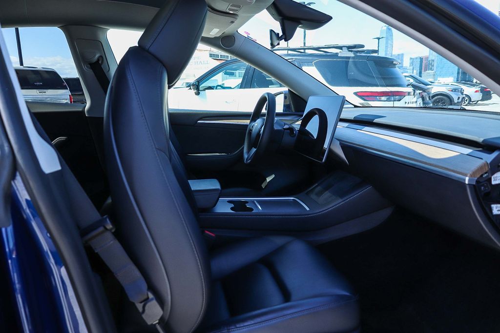 Thumbnail: 2023 Tesla Model Y - 9