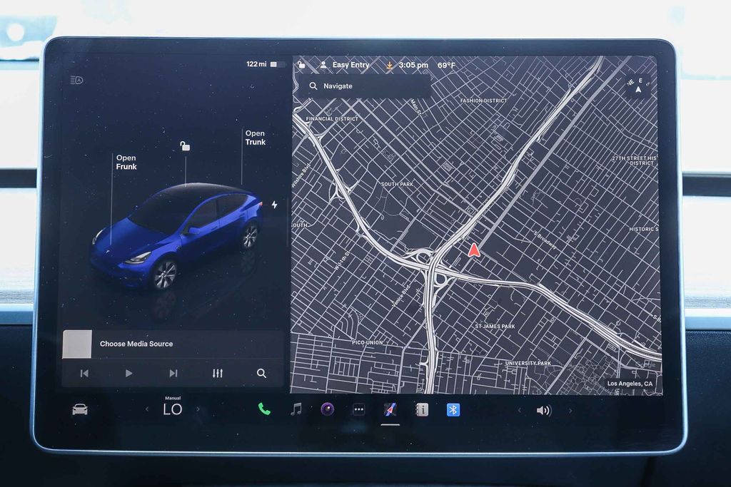 Thumbnail: 2023 Tesla Model Y - 14