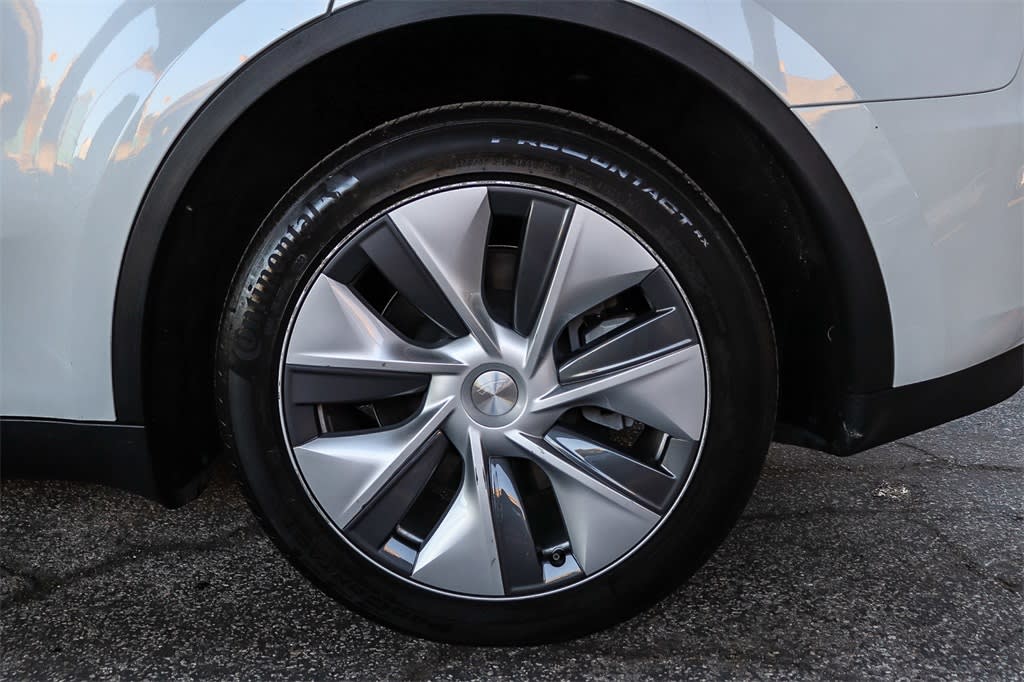 Thumbnail: 2023 Tesla Model Y - 7