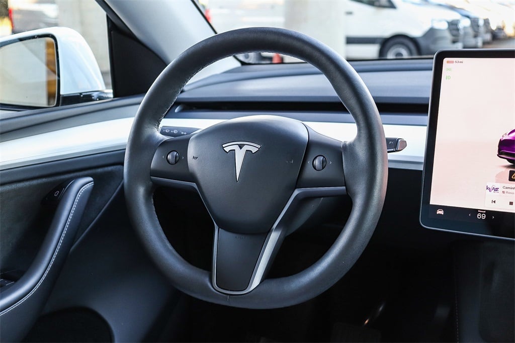 Thumbnail: 2023 Tesla Model Y - 8