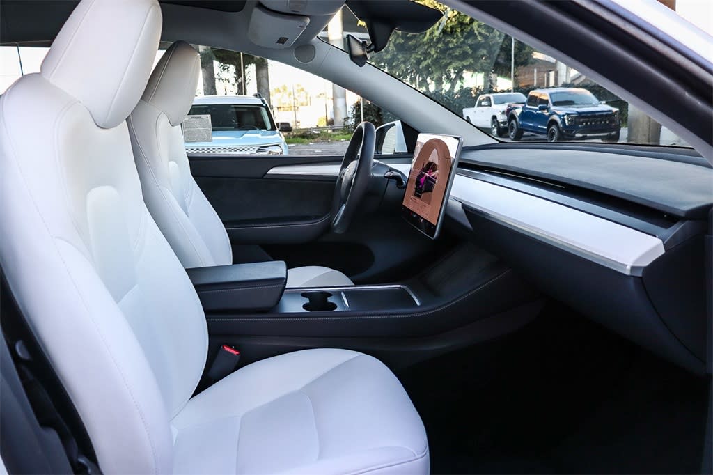 Thumbnail: 2023 Tesla Model Y - 9