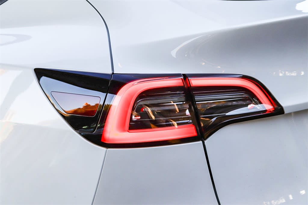 Thumbnail: 2023 Tesla Model Y - 19