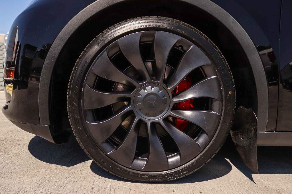 Thumbnail: 2022 Tesla Model Y - 18
