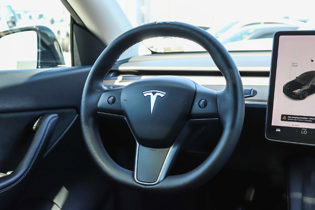 Thumbnail: 2022 Tesla Model Y - 8