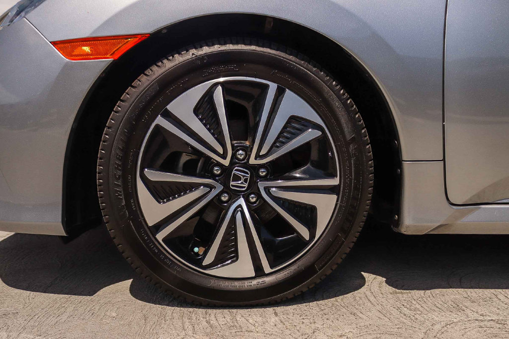 Thumbnail: 2018 Honda Civic - 7