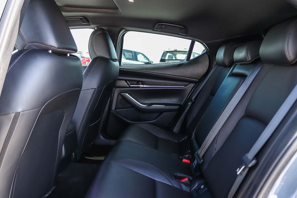 Thumbnail: 2021 Mazda Mazda3 - 12