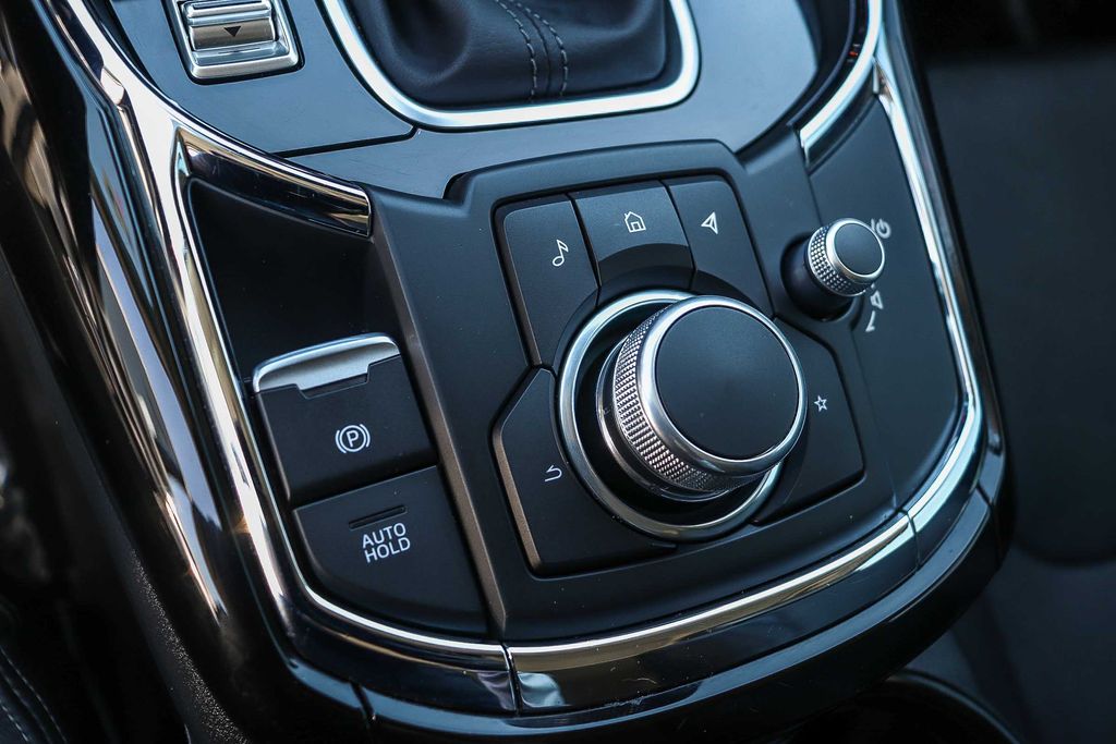 Thumbnail: 2023 Mazda CX-9 - 25