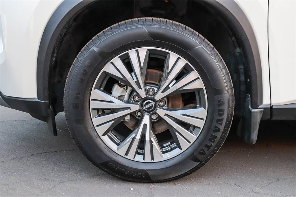 Thumbnail: 2023 Nissan Rogue - 24