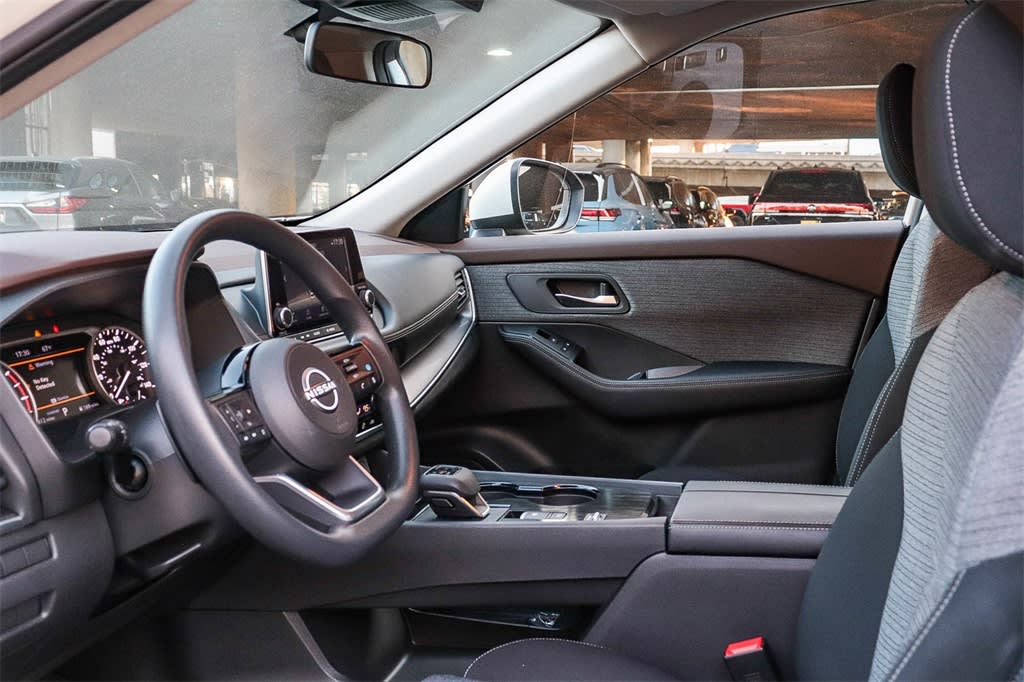 Thumbnail: 2023 Nissan Rogue - 13