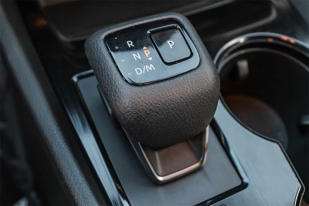 Thumbnail: 2023 Nissan Rogue - 15