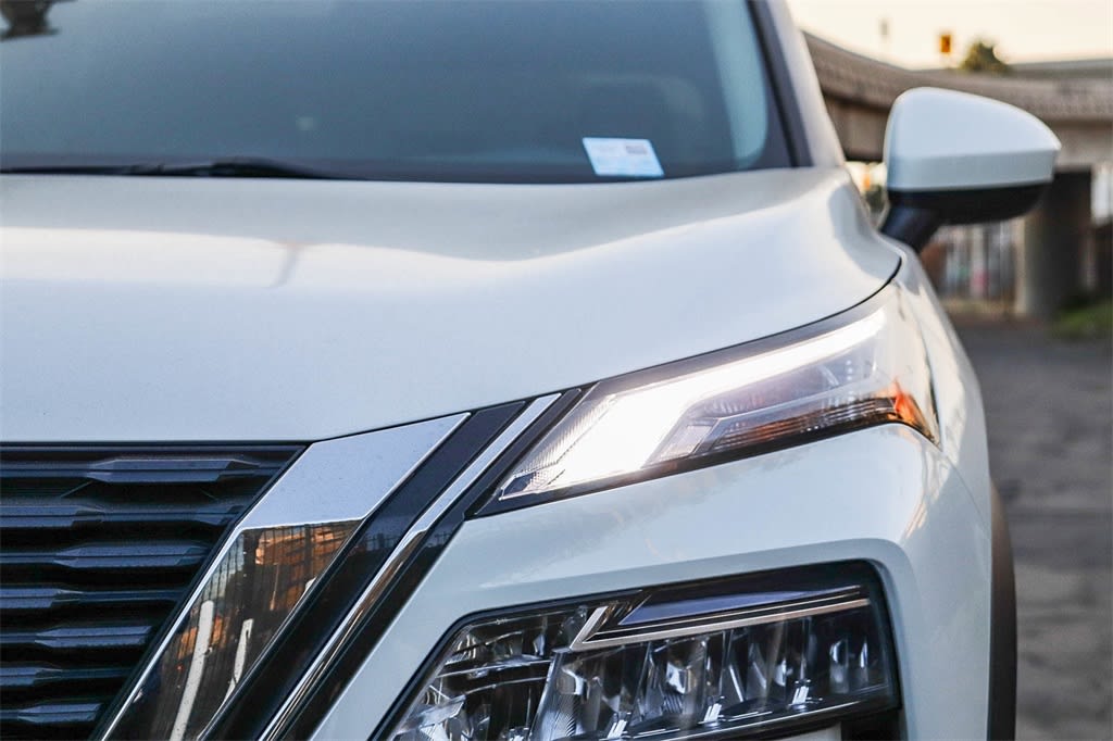 Thumbnail: 2023 Nissan Rogue - 20