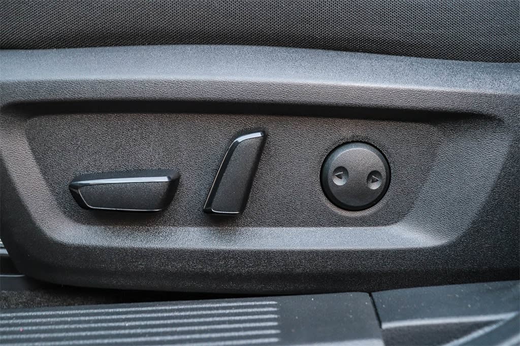 Thumbnail: 2023 Nissan Rogue - 26