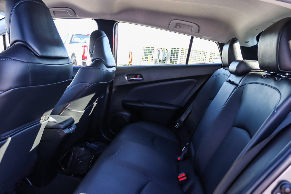 Thumbnail: 2020 Toyota Prius - 11