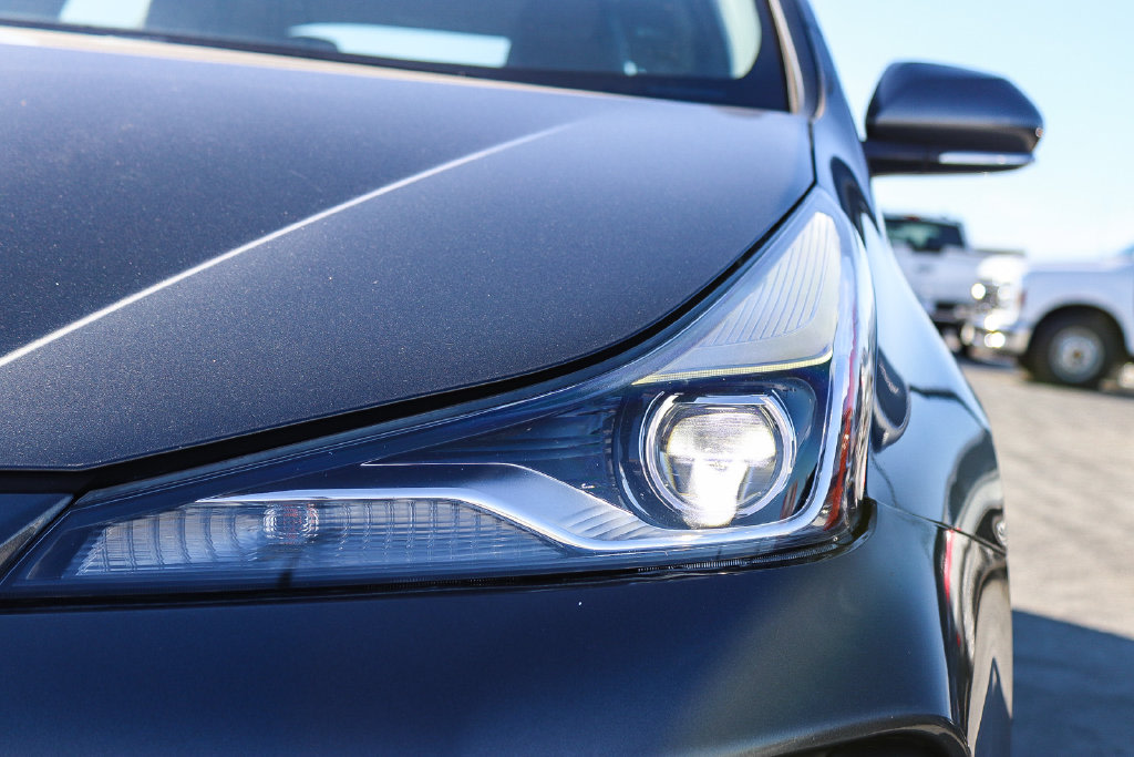 Thumbnail: 2020 Toyota Prius - 17