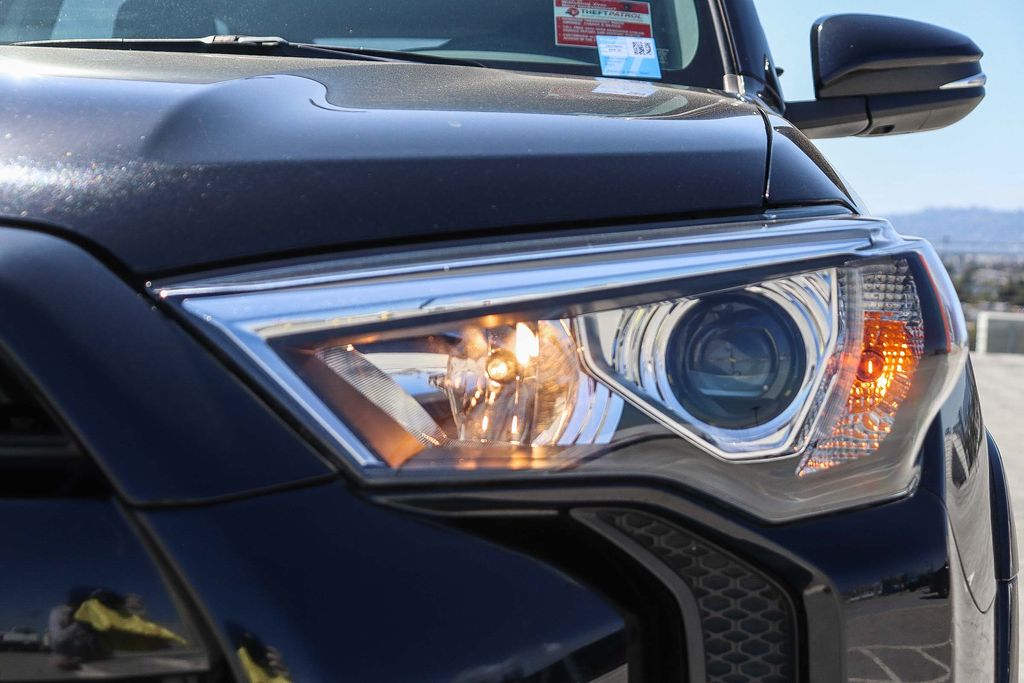 Thumbnail: 2024 Toyota 4Runner - 19