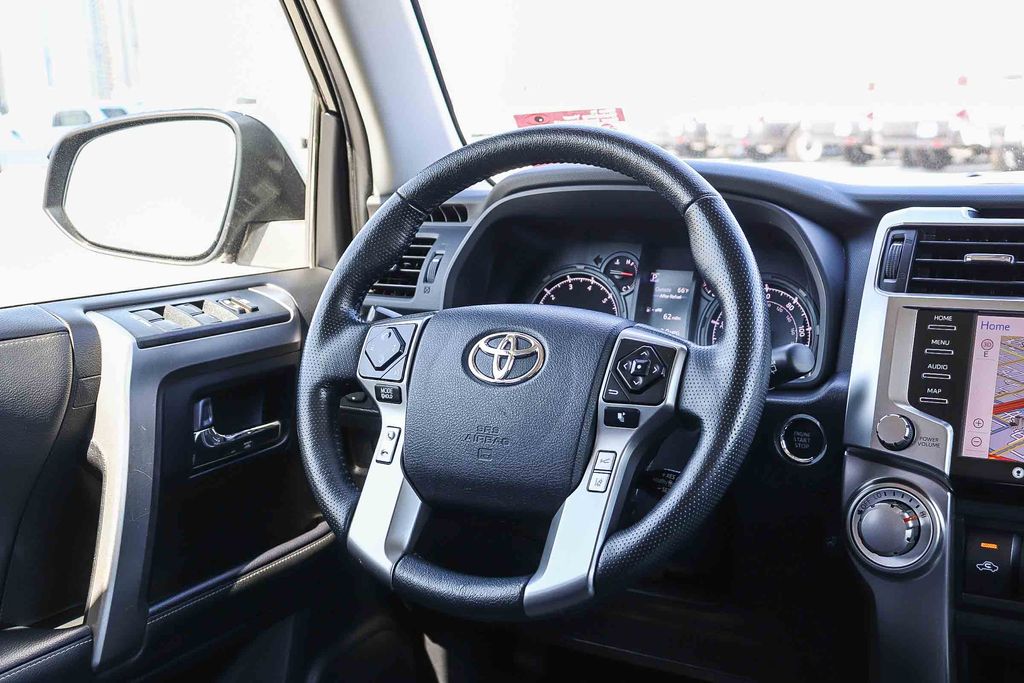 Thumbnail: 2024 Toyota 4Runner - 9