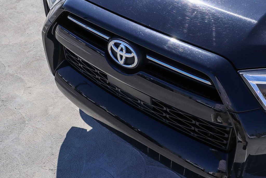 Thumbnail: 2024 Toyota 4Runner - 6