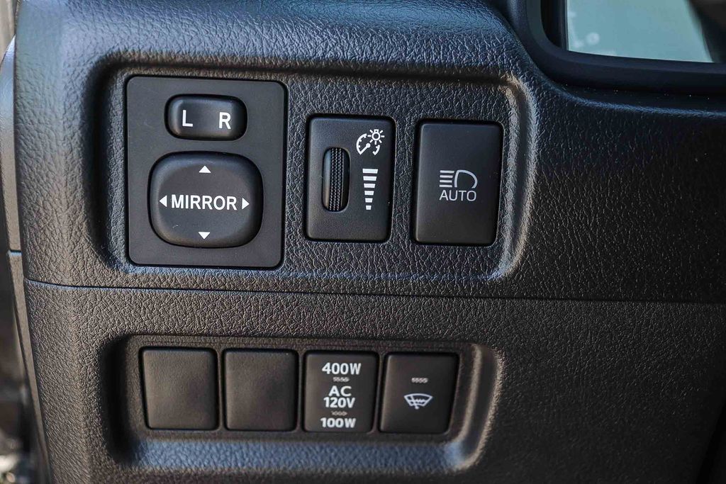 Thumbnail: 2024 Toyota 4Runner - 28