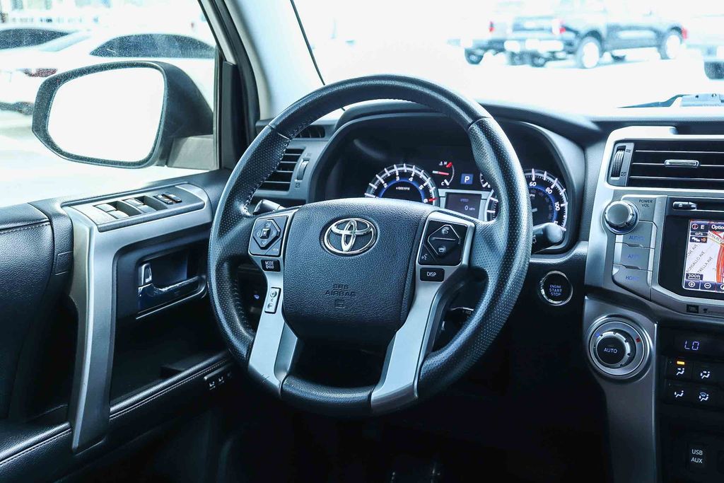 Thumbnail: 2018 Toyota 4Runner - 10