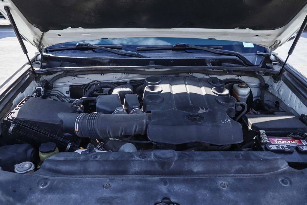 Thumbnail: 2018 Toyota 4Runner - 9