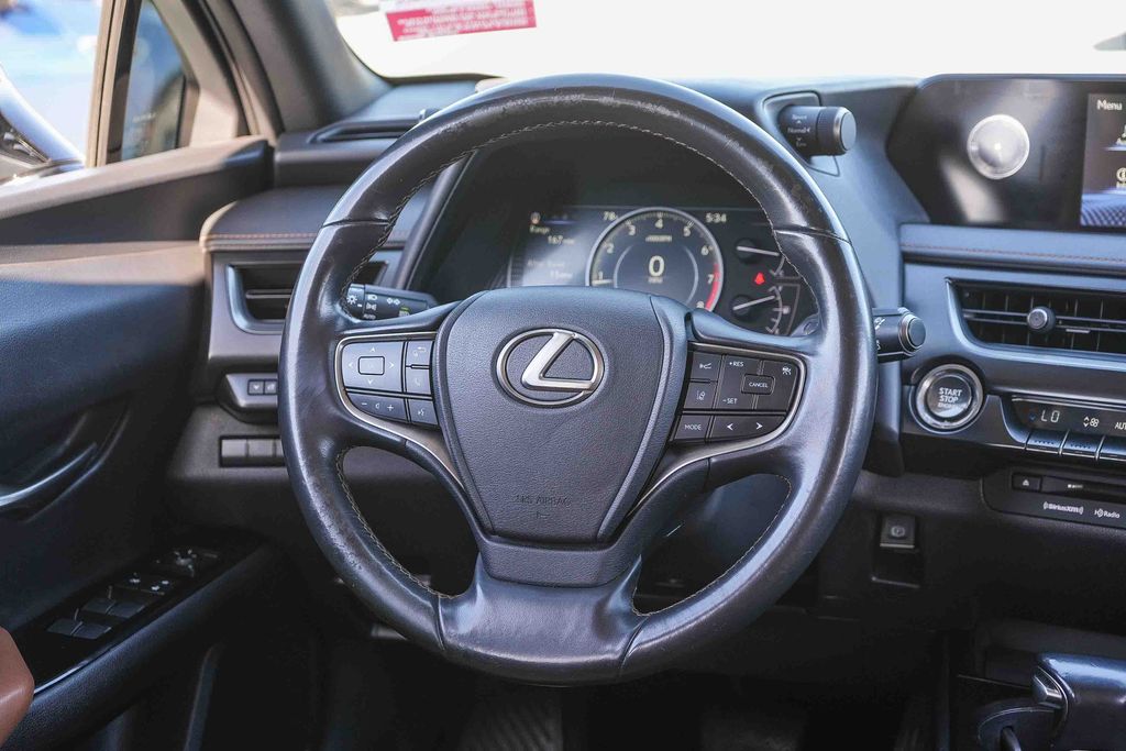 Thumbnail: 2020 Lexus UX - 12