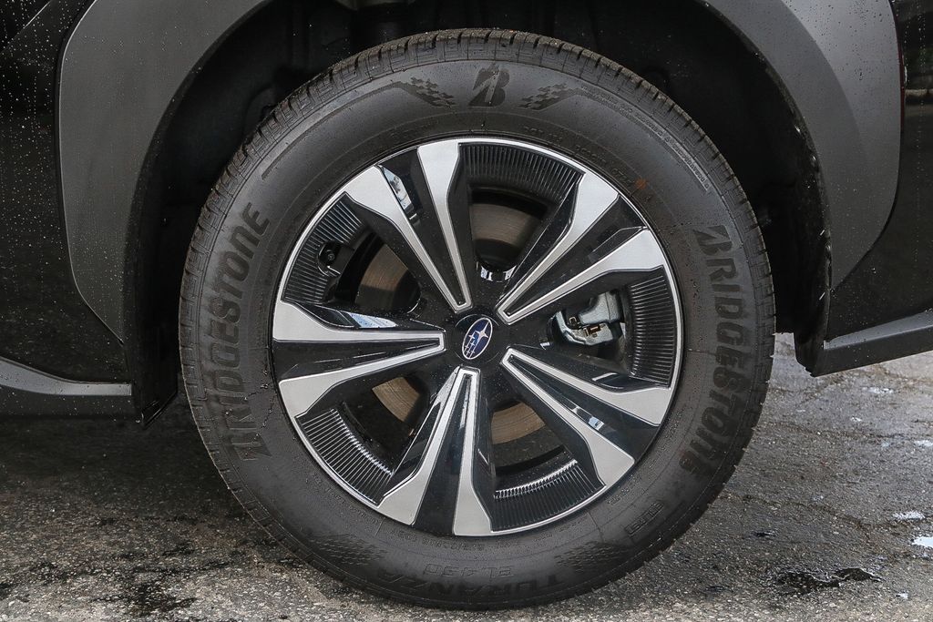 Thumbnail: 2025 Subaru Solterra - 6