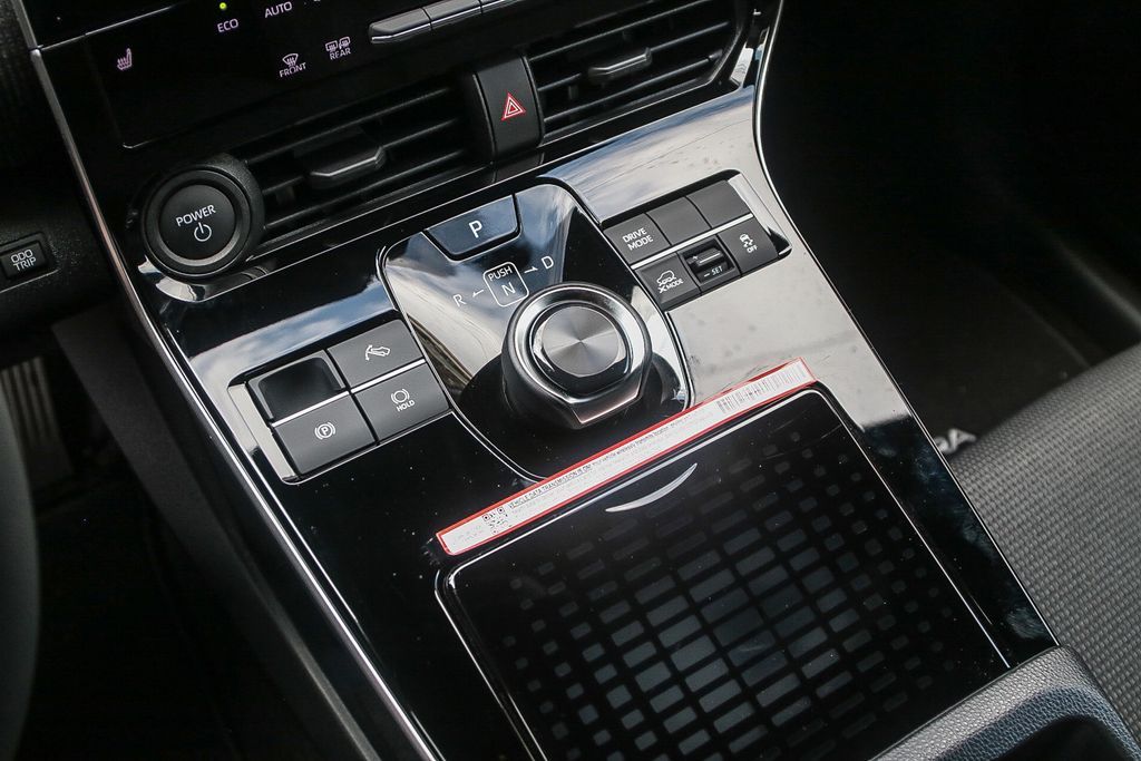 Thumbnail: 2025 Subaru Solterra - 13