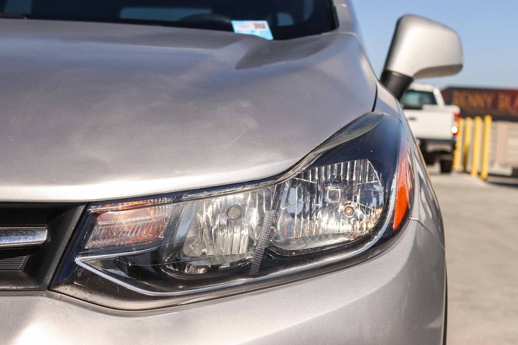 Thumbnail: 2022 Chevrolet Trax - 19